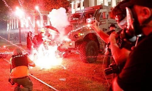 تظاهرات هزاران نفر در واشنگتن در اعتراض به نژادپرستی تظاهرات هزاران نفر در واشنگتن در اعتراض به نژادپرستی